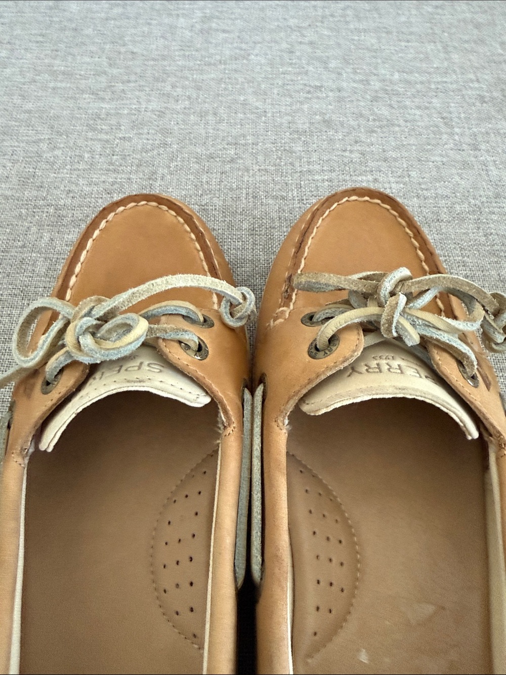 Sperry top-sider Women's Tan Leather Boat Moccasins - Picture 6 of 10